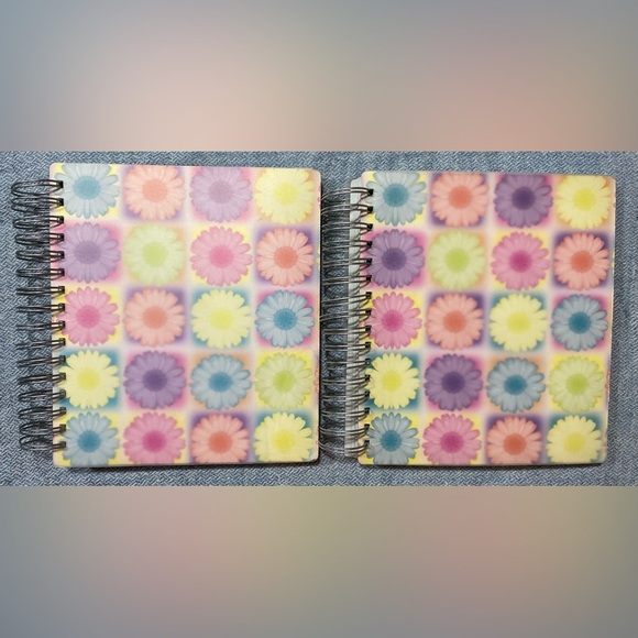 Photo Albums Set of 2 Floral NEW Joe Boxer 40 Pages Each Holds 160 4X6 Pictures - Picture 1 of 5